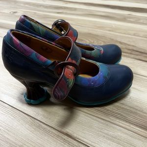 Fluevog Cosmos Ceres Padded Mary Jane - Size 9